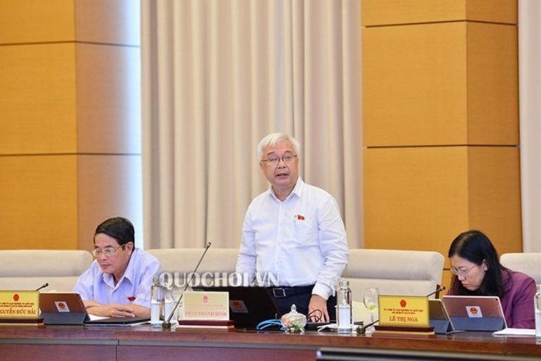 Với nông dân chúng ta đã có chính sách chia sẻ rủi ro với nông nghiệp chưa?