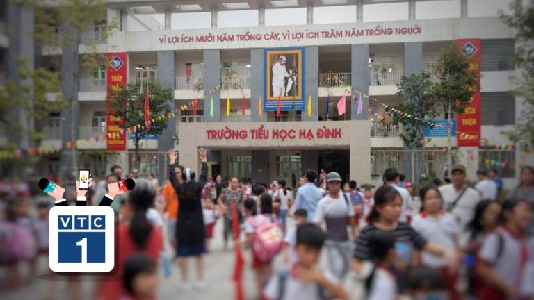 Cháy Rạng Đông: Học sinh ồ ạt nghỉ học, chuyển trường