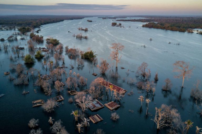 Các con đập hủy hoại Mê Kông như thế nào?