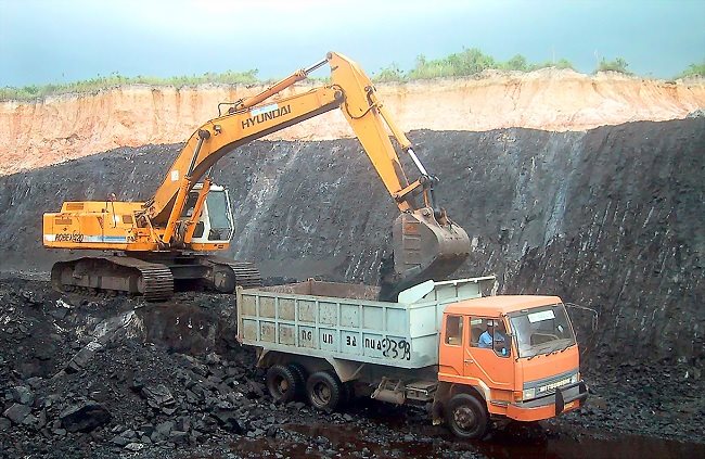 Có nên truy thu 5.000 tỷ đồng lùi thu tiền cấp quyền khai thác khoáng sản?