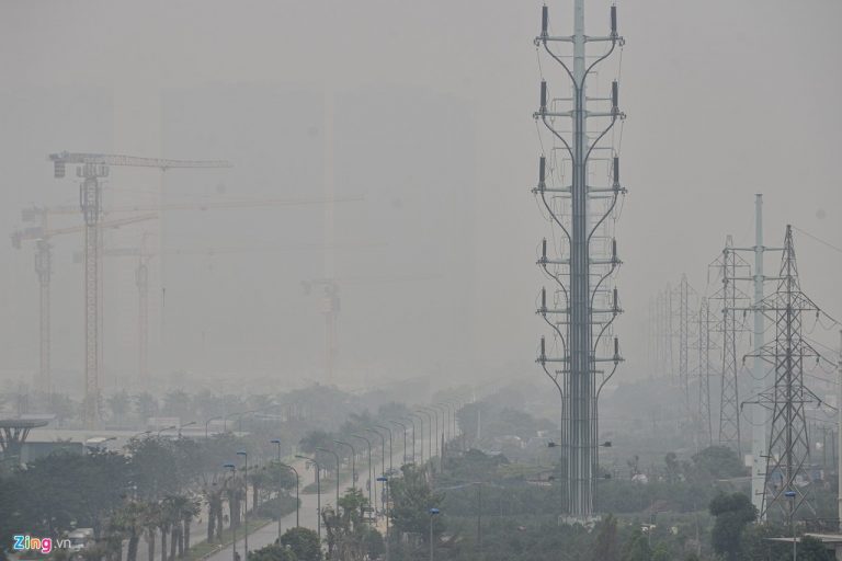 Trời Hà Nội mù mịt, không khí ô nhiễm ở mức có hại cho sức khoẻ