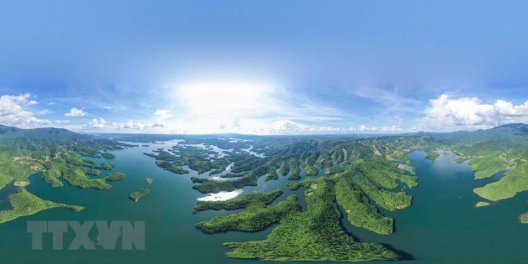 Chiêm ngưỡng vẻ đẹp hùng vĩ của Công viên Địa chất Đăk Nông