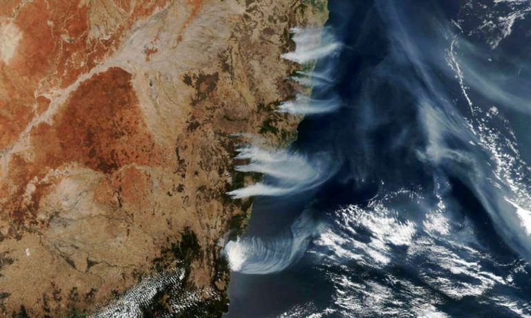 Australia: Các vụ cháy rừng thải ra 250 triệu tấn CO2