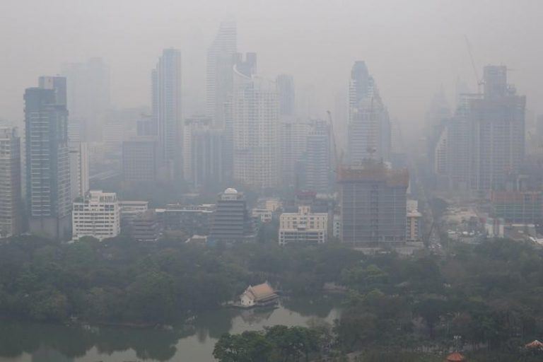 Người dân Thái Lan không hài lòng về việc xử lý bụi mịn của chính phủ