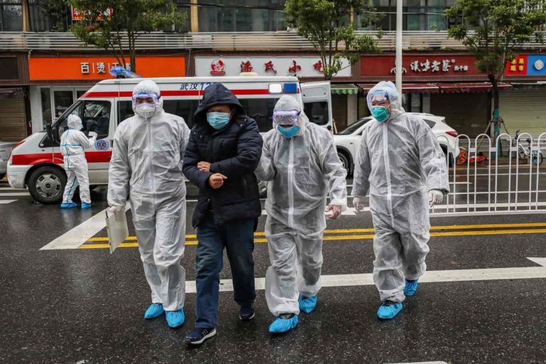 Dịch bệnh virus Corona ngày 31/1: Số người thiệt mạng tăng mạnh, nhiều nước triển khai biện pháp ứng phó