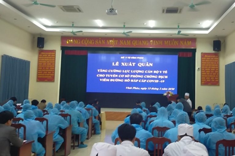Vĩnh Phúc tăng cường 65 cán bộ y tế cho huyện Bình Xuyên