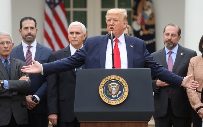Tổng thống Donald Trump tuyên bố tình trạng khẩn cấp quốc gia vì dịch Covid-19