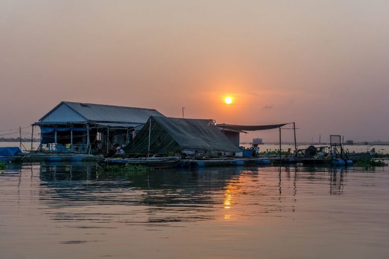 Đập, cát, lúa: Cuộc sống và “cái chết” có thể xảy ra ở ĐBSCL