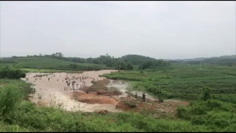 Vỡ đập Đầm Thìn, xã Cấp Dẫn, huyện Cẩm Khê