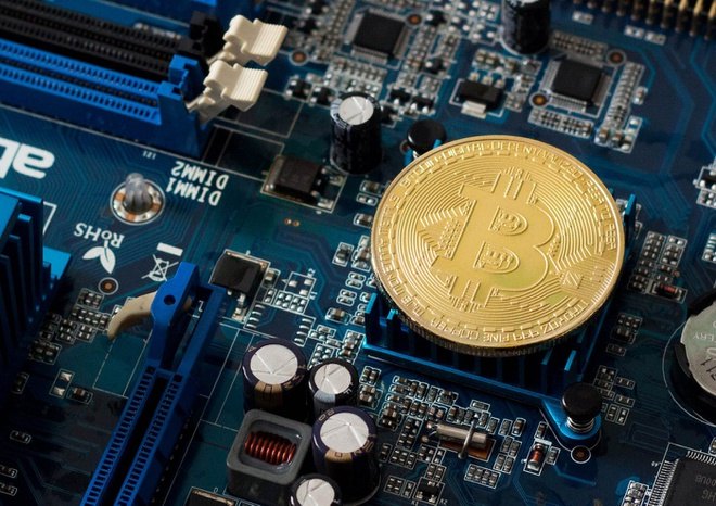 Bill Gates chỉ trích cộng đồng đào Bitcoin