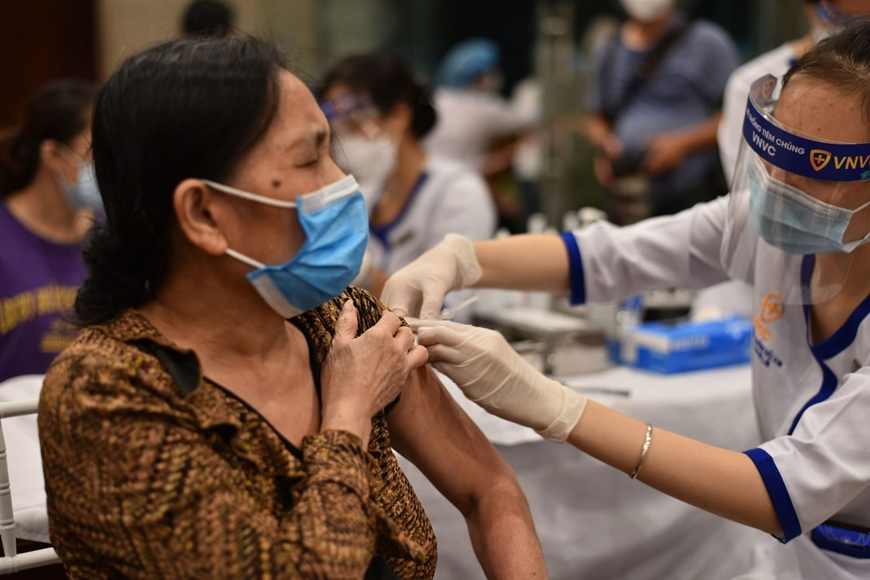 Covid hôm nay sáng 17-1: Hải Dương, Bắc Giang dịch diễn biến phức tạp; số ca tử vong có xu hướng giảm