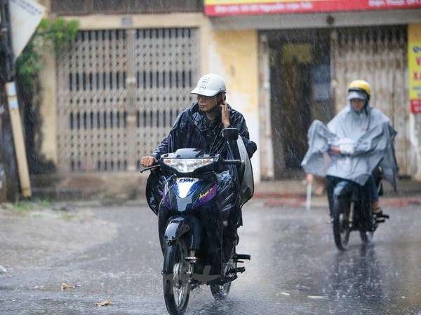 Đề phòng thời tiết nguy hiểm trên đất liền và trên biển