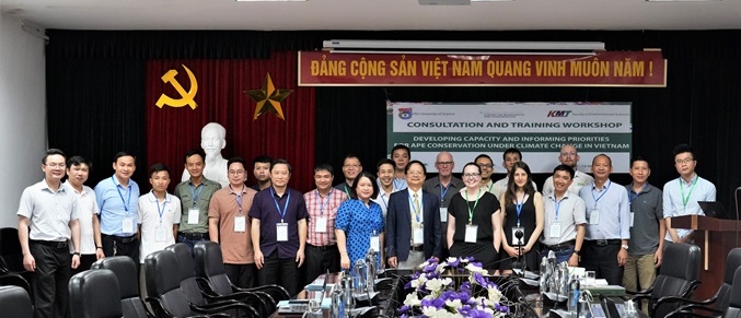Bảo tồn các loài vượn dưới tác động của biến đổi khí hậu tại Việt Nam